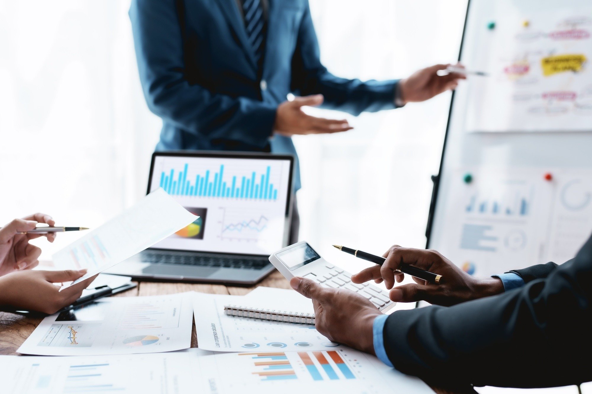 CBTW-data-literacy-solution-data-group-of-business-people-are-meeting-to-analyze-da-2023-11-27-04-55-39-utc CBTW-data-literacy-solution-data-group-of-business-people-are-meeting-to-analyze-da-2023-11-27-04-55-39-utc